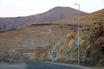 گردنه عبدل‌آباد استان مرکزی مجهز به سیستم روشنایی شد