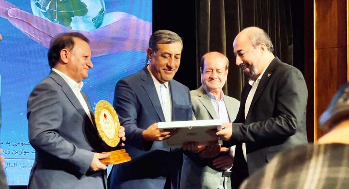 بالاترین نشان مسئولیت اجتماعی به شرکت راهآهن رسید ع