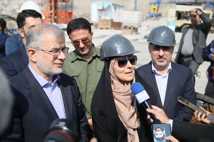 وزیر راه و شهرسازی در بازدید از احداث مرتفعترین پل ایران: امیدوارم در بهار سال آینده این پل به بهرهبرداری برسد صادق بازدید از پروژه
