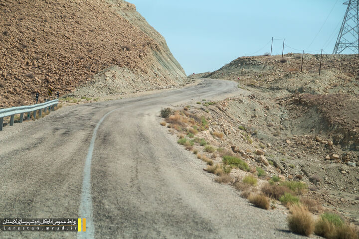 وجود ۱۱۱ گردنه صعبالعبور و برفگیر در محورهای چهارمحال و بختیاری ببینید|بازدید مدیر کل راه و شهرسازی لارستان از گردنه بیخویه جهت اجرای طرح اصلاح نقاط حادثه خیز