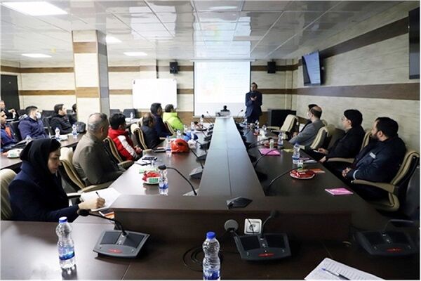 برگزاری ۵۱ دوره آموزش تخصصی و مهارتی در سازمان بنادرو دریانوردی در نیمه نخست ۱۴۰۳ دوره آموزشی سازمان بنادر