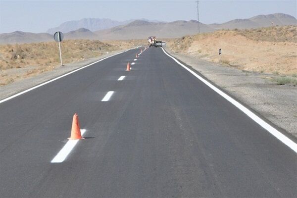 انجام ۳ هزار کیلومتر خطکشی در محورهای مواصلاتی لرستان خط کشی