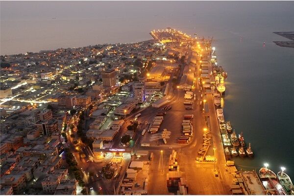 رشد ۶۹ درصدی تخلیهوبارگیری و ۳۲ درصدی ترانزیت در بنادر بوشهر بندر بوشهر