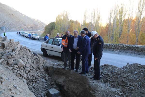 ویدیو|بازدید مدیر کل راهداری و حمل و نقل جاده ای استان البرز بهمراه مدیر کل مدیریت بحران استانداری البرز از پروژه های راهداری محور کرج- چالوس