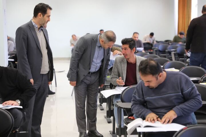 آزمون نظام مهندسی ساختمان جهت ورود به حرفه مهندسان، کاردانهای فنی و معماران تجربی در آذربایجان غربی برگزار شد