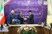 ببینید | تفاهمنامه سرمایهگذاری احداث خط ریلی صنعتی بین راهآهن جمهوری اسلامی ایران و هلدینگ پتروپالایش اصفهان