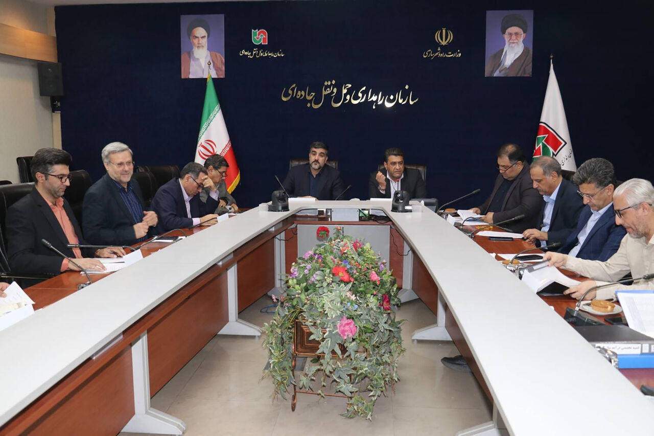 جابهجایی ۱۰ میلیون و ۸۲۰ هزار تن انواع کالا توسط ناوگان جادهای در مرزهای کشور