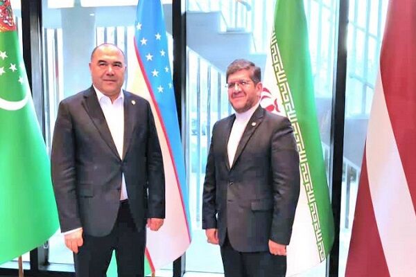 واگنهای ایرانی در راه ازبکستان ع