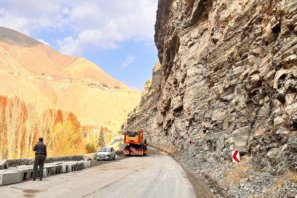 بررسی آخرین وضعیت پروژههای محور کرج -کندوان با حضور سرپرست معاونت راهداری سازمان راهداری  ببینید|گزارش تصویری از سومین روزاجرای عملیات احداث گالری خوزنکلا درمحورکرج-کندوان