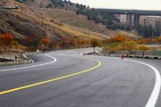 ببینید|عملیات خط کشی محور آتشگاه توسط راهداری استان البرز