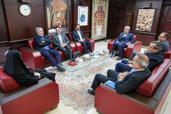 دیدار مسئولان استان کهگیلویه و بویراحمد با وزیر راه و شهرسازی دیدار با وزیر