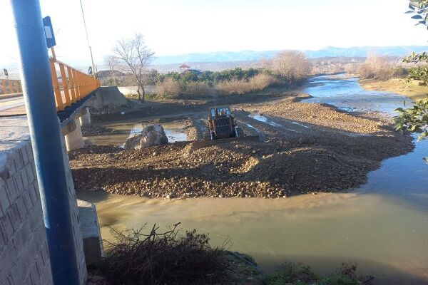 پاکسازی و تنقیه ۸۷۰ دستگاه پل در حوزه راههای مازندران مازندران