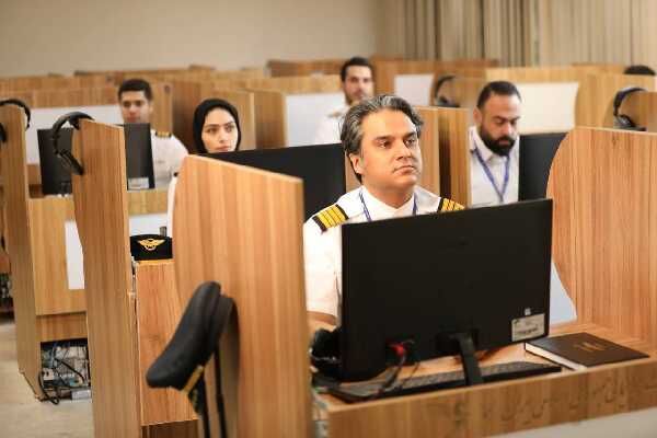 مجوز تعیین سطح زبان خلبانی مرکز آموزش «هما» صادر شد خلبان