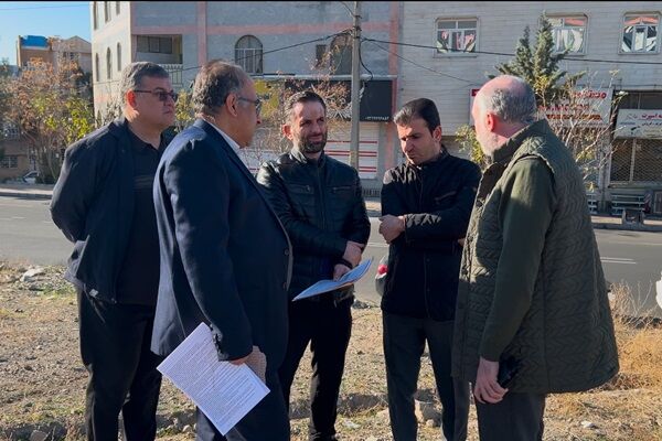 بازدید معاون ساماندهی شرکت بازآفرینی شهری ایران از اراضی حسن آباد و کلاک کرج بازدید معاون شرکت بازآفرینی شهری ایران از اراضی حسن آباد و کلاک کرج