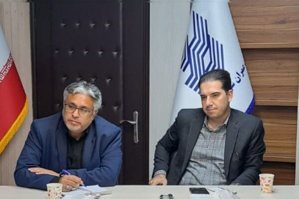 نخستین نشست بررسی راهکارهای توسعهای شهر جدید بینالود با  برخی فعالان اقتصادی شهر برگزار شد  جلسه