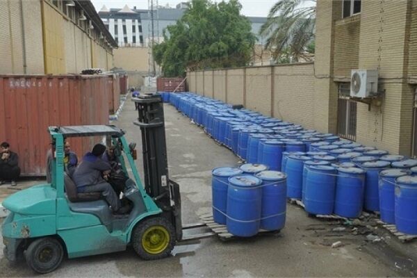 خارج سازی ۴۰۰ تن کالای متروکه از انبارهای بندر آبادان بندرآبادان