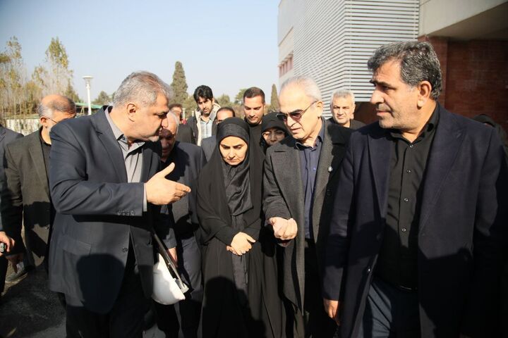 بازدید وزیر راه و شهرسازی از بیمارستان ۳۴۱ تختی آموزشی ساری بازدید