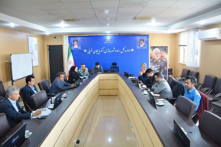 اولین جلسه شورای راهبری طرح جامع تجدید نظر شهر اشنویه برگزار شد اشنویه