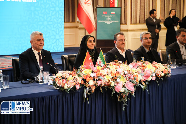 دستیابی به هدفگذاری ۳۰ میلیارد دلاری میان ایران و ترکیه با تدوین سند مشترک/ اتصال ریلی جدید دو کشور در نقطه چشمه ثریا ببینید| برگزاری اجلاس بیست و نهمین کمیسیون مشترک همکاری های اقتصادی بین جمهوری اسلامی ایران و جمهوری ترکیه