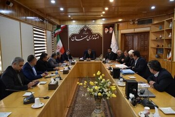 ویدیو| نشست مدیران مجموعه راه و شهرسازی استان سمنان با استاندار