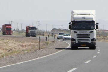 مشكلات رانندگان  برون شهری استان كرمان به دستگاه های غير از مجموعه راهداری و حمل و نقل جاده ای مربوط است