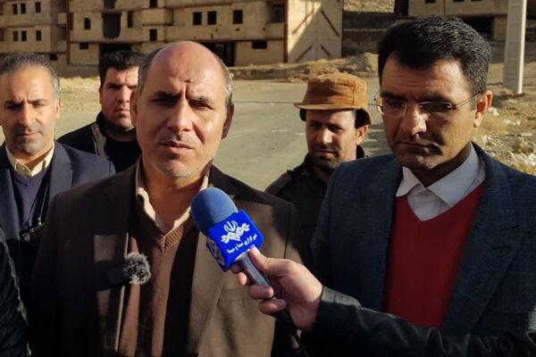 بازدید سرپرست معاونت مسکن و ساختمان وزارت راه و شهرسازی از نهضت ملی مسکن الیگودرز در لرستان  بیات منش لرستان 1