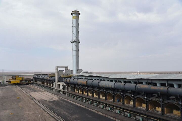 پیگیری صدور مجوز حمل ۱۰۰ هزار تن کک از طبس به ترکمنستان از طریق ریلی قطار باری کک