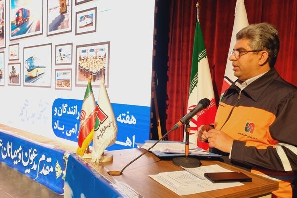 نبض توسعه اقتصادی کشور در دستان  پرتلاش راهداری و حملونقل جادهای است نبض توسعۀ اقتصاد ی كشوردر دستان  پرتلاش راهداری و حملونقل جادهای است