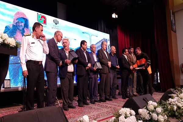 آیین گرامیداشت هفته حمل ونقل در بوشهر برگزار شد آیین گرامیداشت هفته حمل ونقل در بوشهر برگزار شد