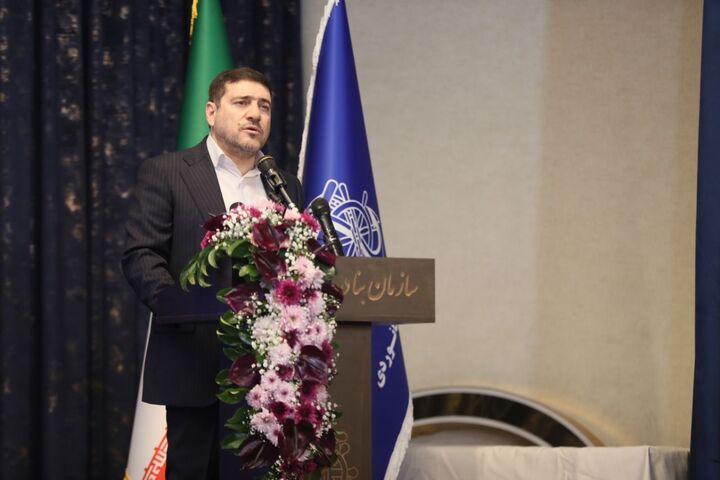 انعقاد ۳۰ قرارداد به ارزش ۹۳ همت از سوی سازمان بنادر  با بخش خصوصی ببینید| مراسم گرامیداشت روز ملی حملونقل و امضای اسناد سرمایهگذاری بخش خصوصی در بنادر کشور با حضور وزیر راه و شهرسازی