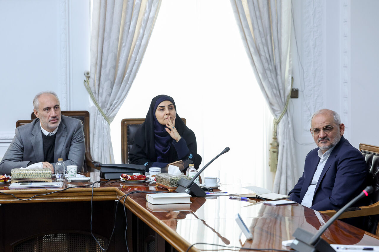 وزارت راه و شهرسازی مکلف به تدوین طرحی جامع برای امکانسنجی انتقال پایتخت شد
