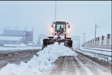 ۶۰۰ کیلومتر از محورهای آذربایجان غربی برف روبی شد