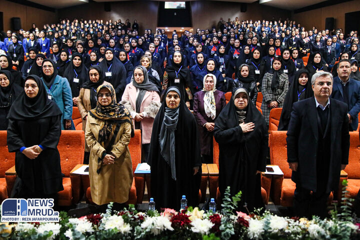 گفتوگو صمیمانه بانوان فعال صنعت حملونقل با وزیر راه و شهرسازی/ از مهماندار و خلبان گرفته تا راهدار و راهور و راننده و کاپیتان و … با فرزانه صادق درددل کردند ببینید | اولین نشست تخصصی وزیر راه و شهرسازی با زنان فعال در صنعت حمل و نقل کشور (1)