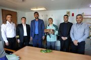 ببینید| تبريک سال نو ميلادی به فرماندهان و خدمه کشتیهای خارجی مستقر در اسکلههای بنادر امیرآباد و امام خمینی