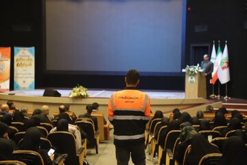 ببينيد | همايش ايمني سفر و حفظ جمعيت جوان در اصفهان