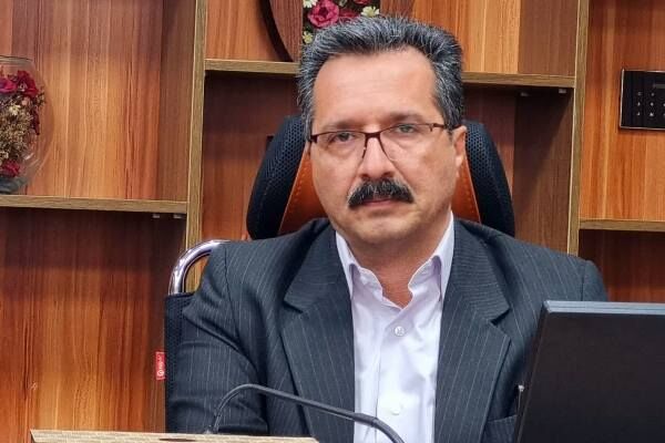 برفروبی و یخ زدایی حدود یک هزار و ۵۰۰ کیلومتر از محورهای مواصلاتی استان کرمان برفروبی و یخ زدایی حدود یک هزار و ۵۰۰ کیلومتر از محورهای مواصلاتی استان کرمان