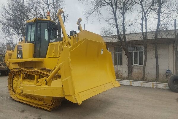 تحویل اولین بولدوزر جدید دی ۱۵۵ کوماتسو به راهداری استان اردبیل بولدوزر