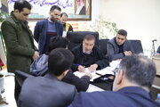 برپایی میز خدمت برای خانوادههای جانبازان، ایثارگران و شهداء در اداره کل راه و شهرسازی استان البرز با حضور مشاور وزیر راه و شهرسازی در امور ایثارگران
