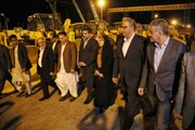 ببینید | واردات ۵۰ دستگاه ماشینآلات سنگین راهداری در بندر چابهار با حضور وزیر راه و شهرسازی