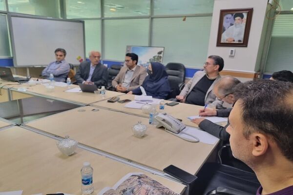 جلسه کمیته مکانیابی ایستگاه راه آهن بجنورد در شرکت راه آهن برگزار شد بررسی کمیته مکان یابی ایستگاه راه آهن بجنورد در خراسان شمالی