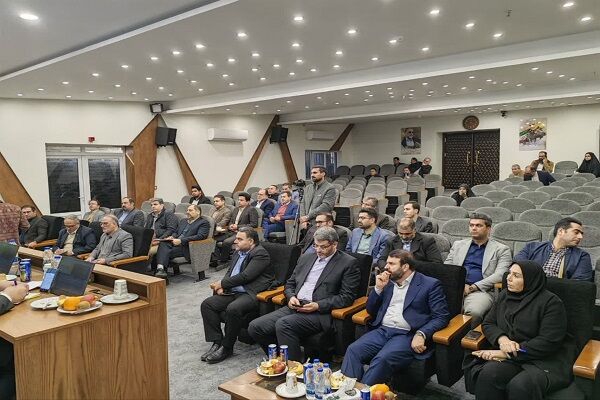 حضور استاندار و مدیر کل راه و شهرسازی استان تهران در شهرقدس برای پیگیری سفر اخیر رئیس جمهور تهران