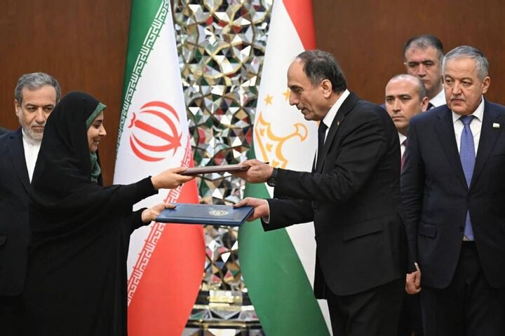 امضای سند همکاری میان ایران و تاجیکستان در زمینه توسعه حملونقل  ع