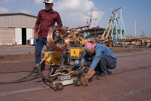 بهرهبرداری از ۳ فروند اسکله فلزی شناور در بندرگاه نخل ناخدای بندرعباس تا پایان سال  بندر نخل ناخدا