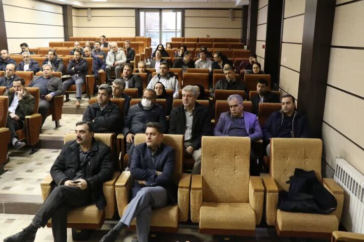 دوره آموزشی« امنیت در سفرهای خارجی »در اداره کل راه و شهرسازی استان زنجان برگزار شد h