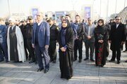 ببینید | شروع جشنهای چهلوششمین سالگرد پیروزی انقلاب اسلامی از محل ترمینال یک فرودگاه مهرآباد با حضور وزیر راه و شهرسازی