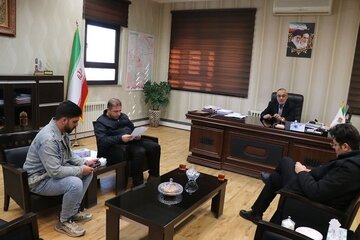 دیدار چهره به چهره مدیرکل راهداری همدان با فعالان حمل و نقل؛ رفع مشکلات و پیگیری مطالبات