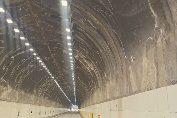 ویدیو|نصب سیستم های روشنایی جدید LED در تونل شماره ۴ محور کرج-کندوان  ویدیو|نصب سیستم های روشنایی جدید LED در تونل شماره ۴ محور کرج-کندوان