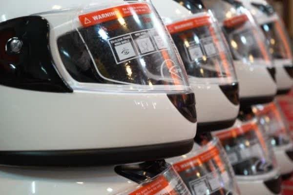 دوره آموزشی ویژه راکبین موتورسیکلت در روستای حشمتیه شهرستان خمین برگزار شد کلاه ایمنی اراک