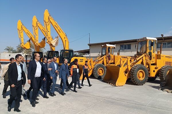 ویدیو| بازدید معاون راهداری سازمان راهداری و حمل و نقل جاده ای از اداره ماشین آلات و تجهیزات راهداری استان بوشهر ویدیو/ بازدید دکتر مهران قربانی معاونت راهداری سازمان راهداری و حمل و نقل جاده ای از اداره ماشین آلات و تجهیزات راهداری استان بوشهر