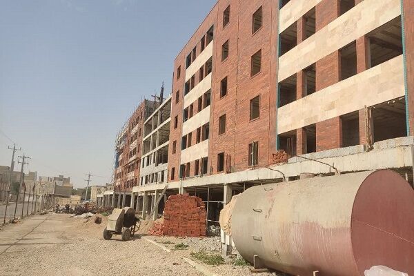 ویدئوآخرین تصاویر از فعالیت ها و اقدامات انجام شده در پروژه ۱۰۵ واحدی ناجا در کوی انتظام 
 ببینید| بازدید مدیرکل راه و شهرسازی خوزستان و معاونین از پروژه های راهسازی و مسکن شوشتر در خوزستان